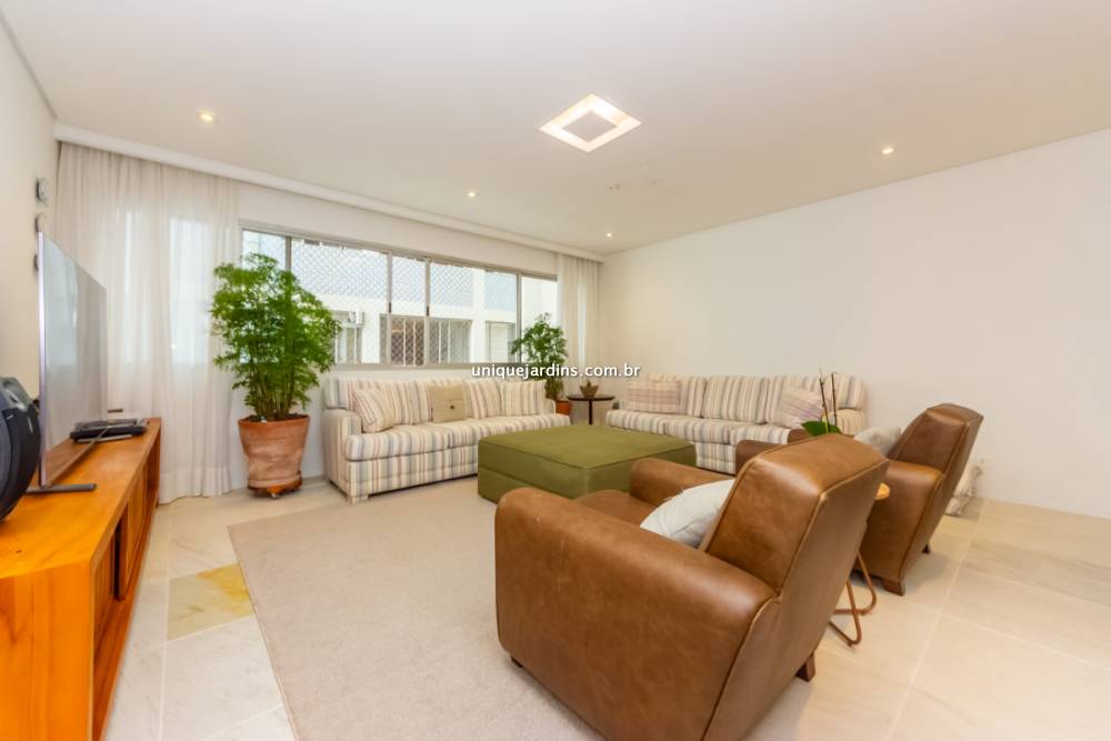 Apartamento à venda na Rua ItacemaItaim Bibi - 999-apartamento-itaim-bibi-sao-paulo-144501-6.jpg