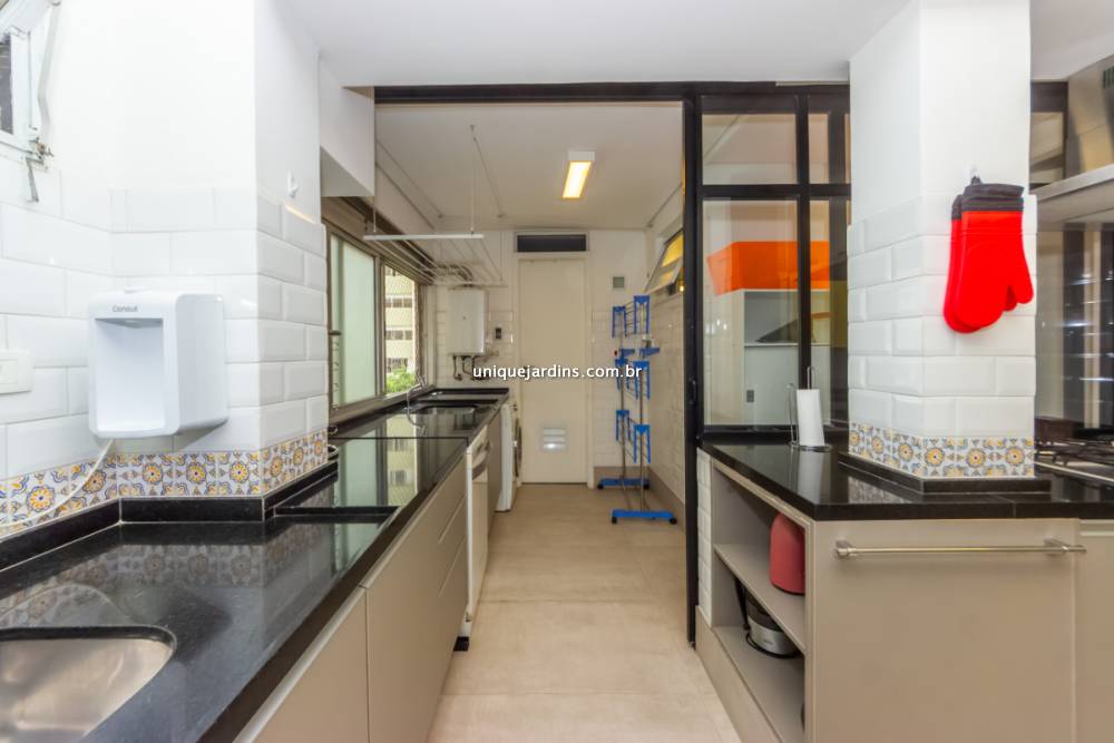 Apartamento à venda na Rua ItacemaItaim Bibi - 999-apartamento-itaim-bibi-sao-paulo-144623-2.jpg