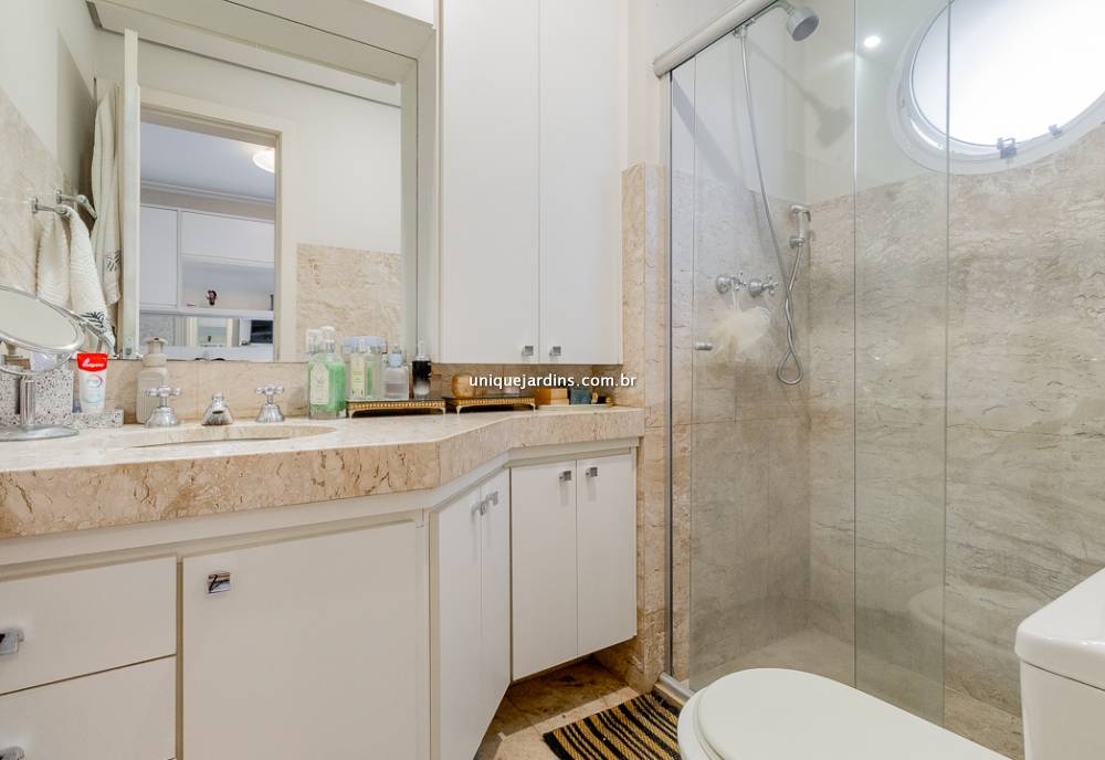 Apartamento à venda na Rua TupiHigienópolis - 999-apartamento-higienopolis-sao-paulo-113540-0.jpg