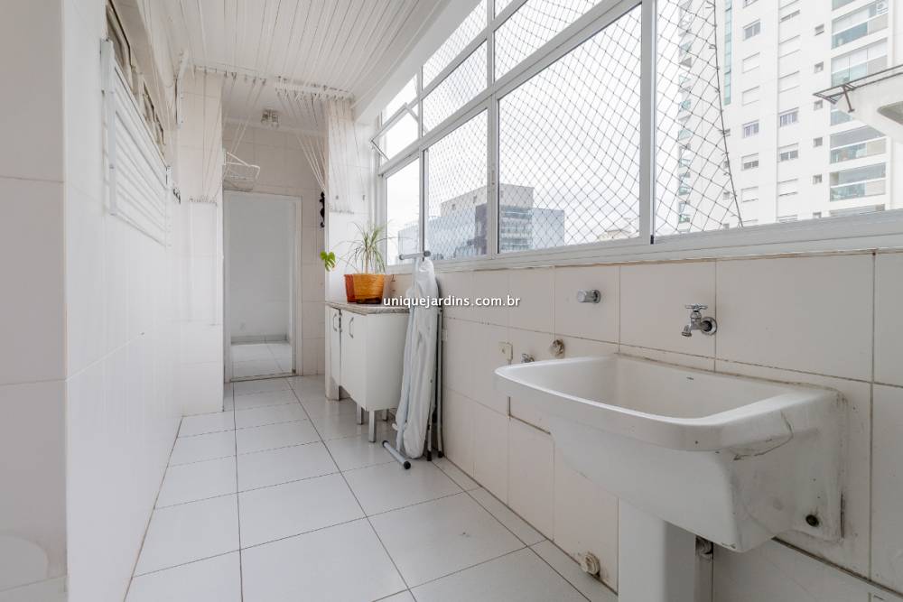 Apartamento à venda na Rua Manuel da NóbregaParaíso - 999-apartamento-paraiso-sao-paulo-150702-8.jpg